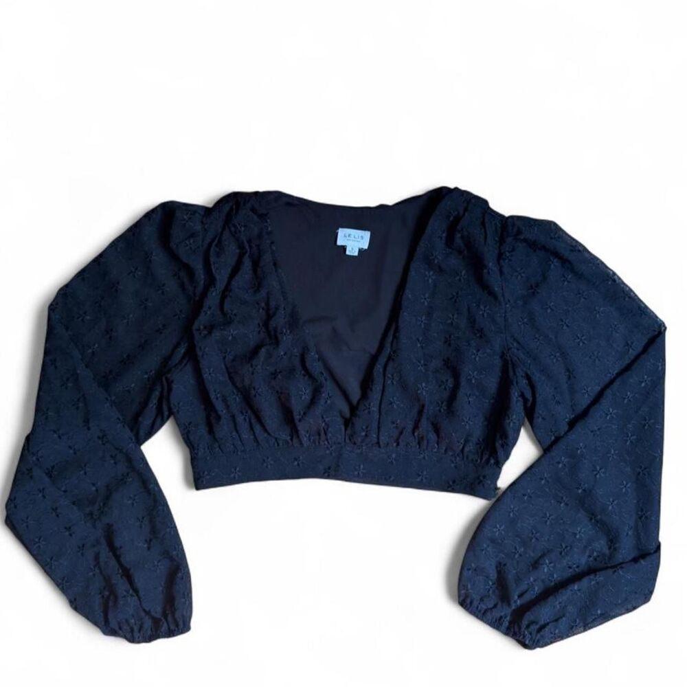 Le-lis Women's Black and Navy Crop-top